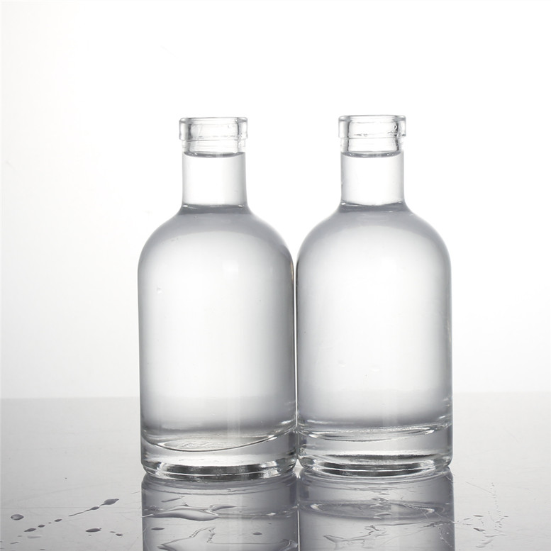 750ml 700ml 500ml 375ml 200ml round shape crystal flint glass gin vodka tequila liquor rum alcohol spirits Oslo glass bottle