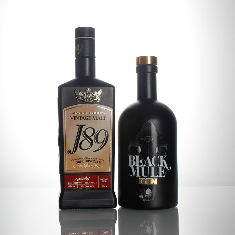 750ml 700ml bespoke silk screen decal printing spraying embossing logo black vodka gin rum whiskey whisky glass bottle