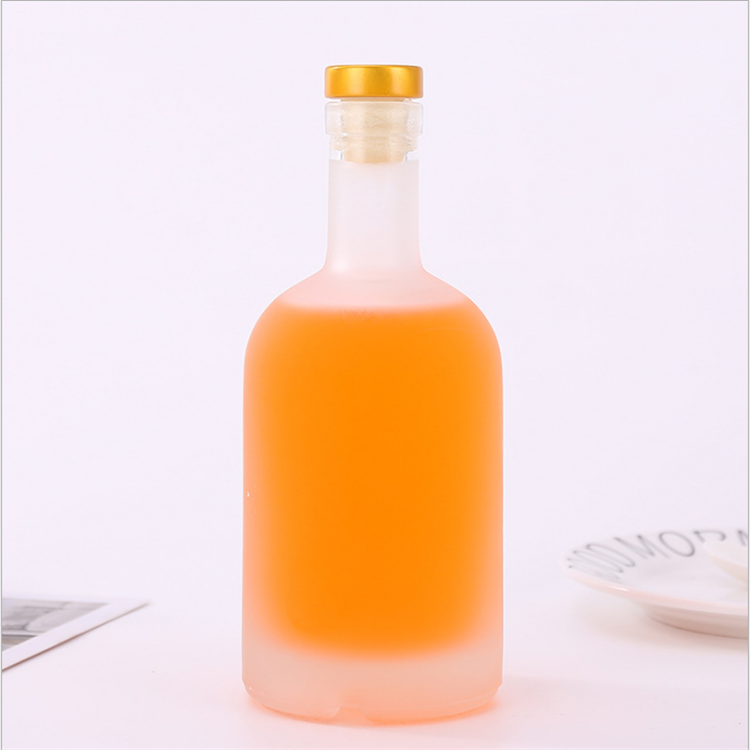 750ml Frosted clear vodka ice wine glass bottle