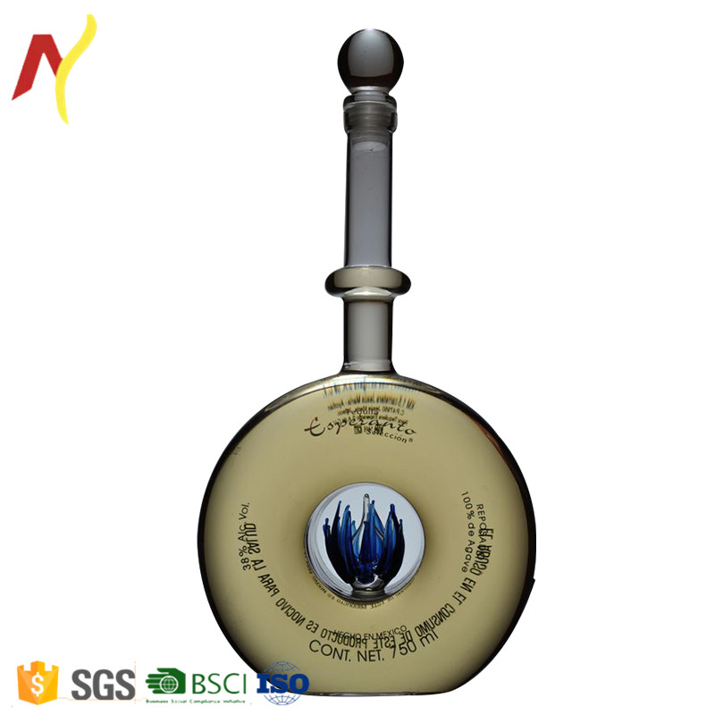 750ml glass round bottle for tequila with glass agave inside