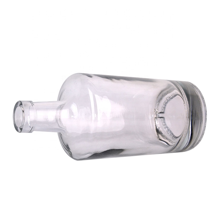 750ml high quality liquor vodka wine glass bottle with rubber stopper