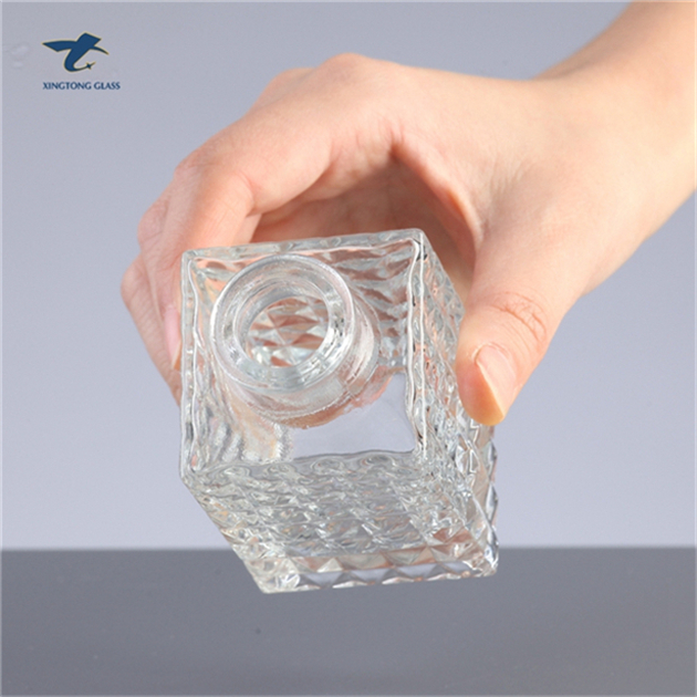 750ml vodka glass bottle