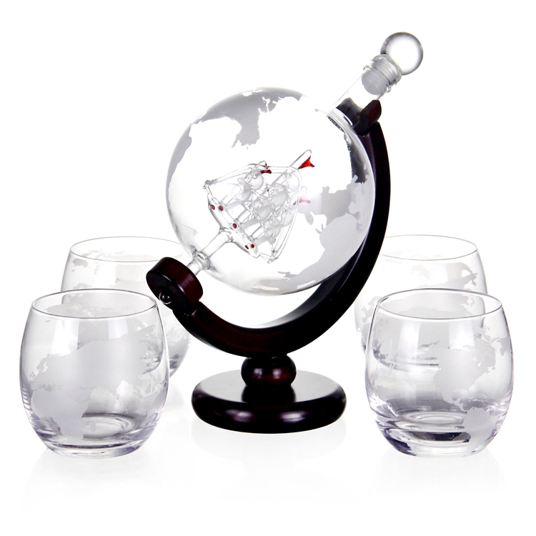 850ML Glass Globe Decanter With Ship Design Inside Bottle With Wooden Base
