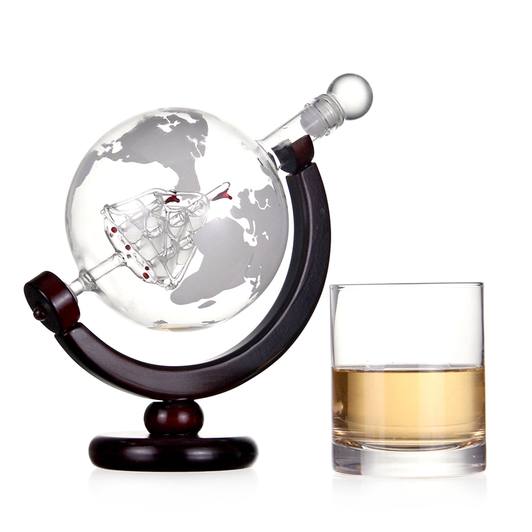 850ML Glass Globe Decanter With Ship Design Inside Bottle With Wooden Base
