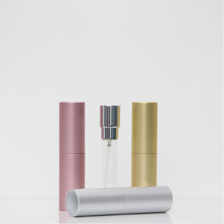 8ML Black Pocket Spray Bottles Atomizer Travel Convenient Carry Mini Spray Atomizer Bottle