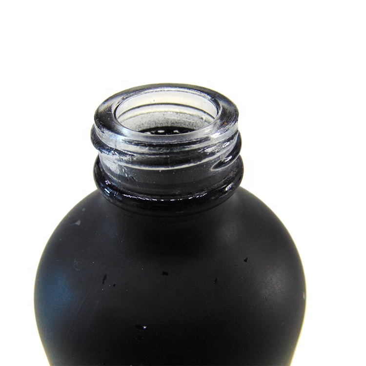8OZ 250ml Custom Round Boston Matte Black Glass Bottle with Plastic Pump