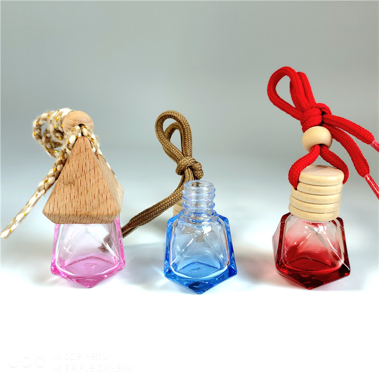 8ml 10ml hanging car perfume bottle Wholesale empty perfume bottle diffuser bottle amber color with wooden cap