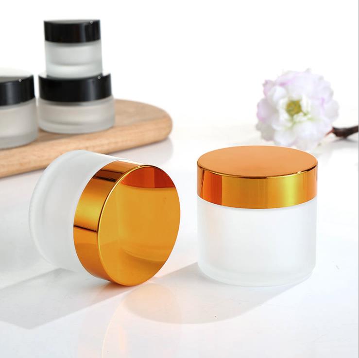 9 oz amber glass straight-sided round jar with 70-400 black metal lid