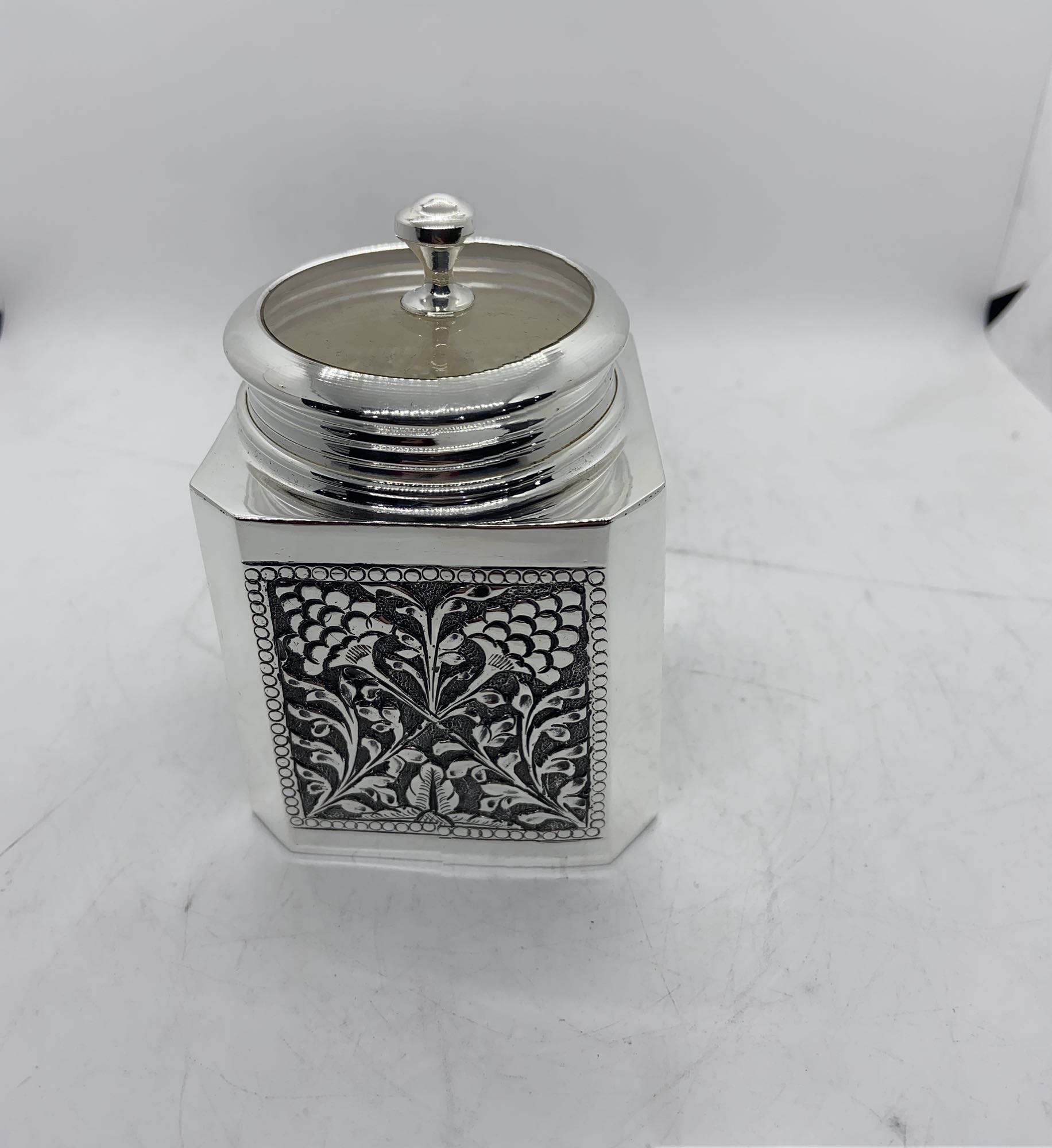 925 SIlver Storage Jars Modern Designed Kids Cookie Jar Food Jar used for Tabletops Home decoration and Kitchen storage jars