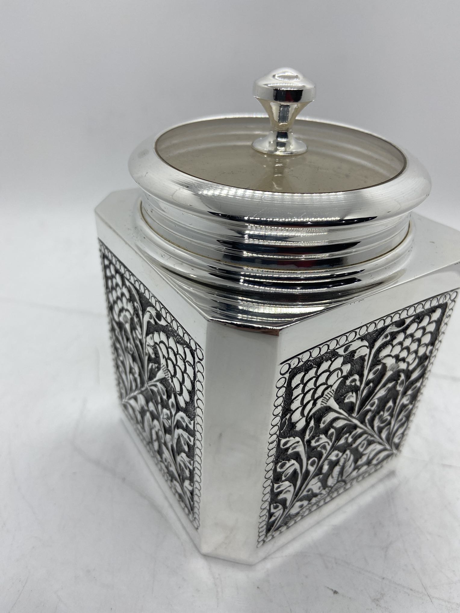 925 SIlver Storage Jars Modern Designed Kids Cookie Jar Food Jar used for Tabletops Home decoration and Kitchen storage jars