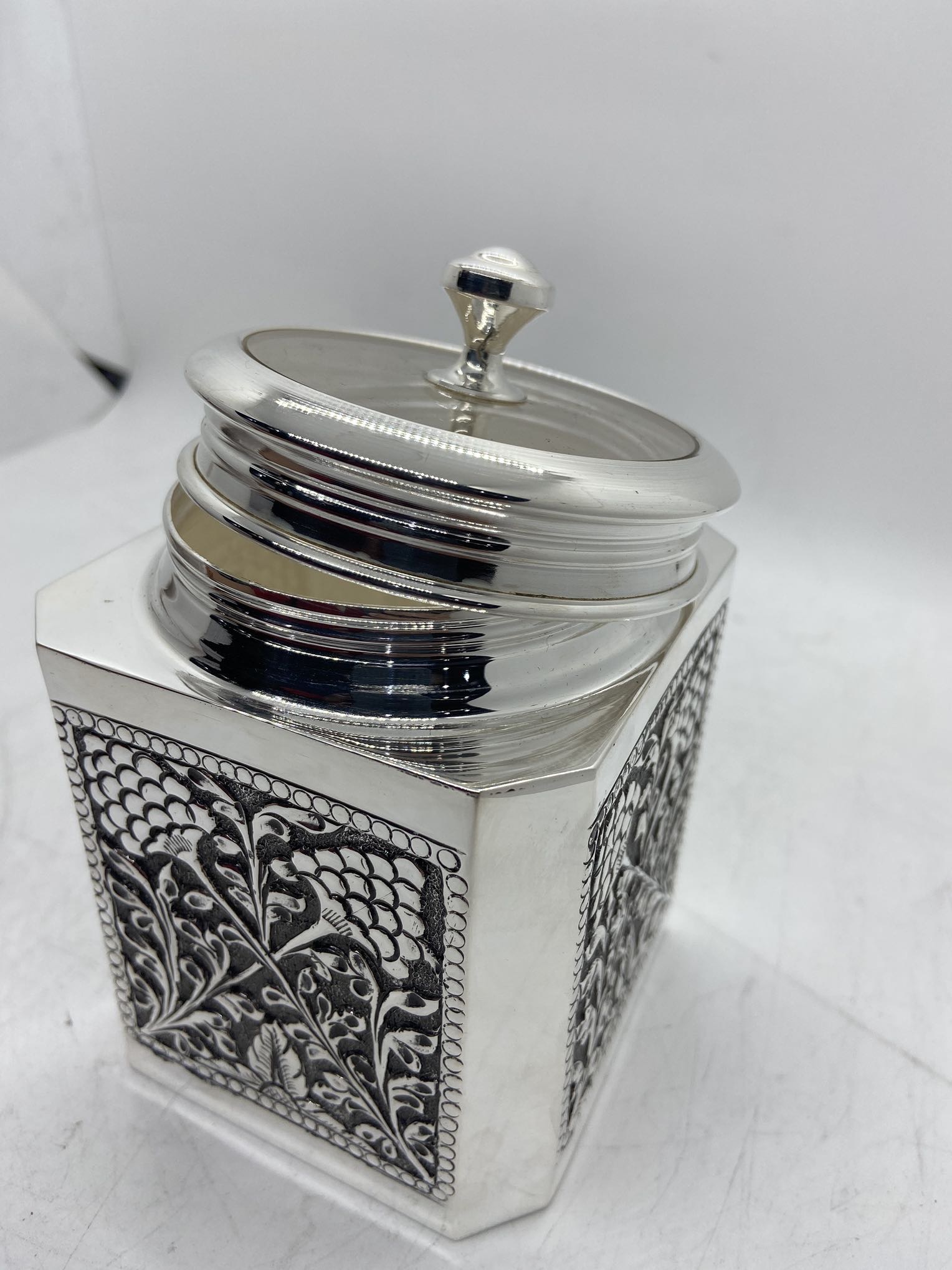 925 SIlver Storage Jars Modern Designed Kids Cookie Jar Food Jar used for Tabletops Home decoration and Kitchen storage jars