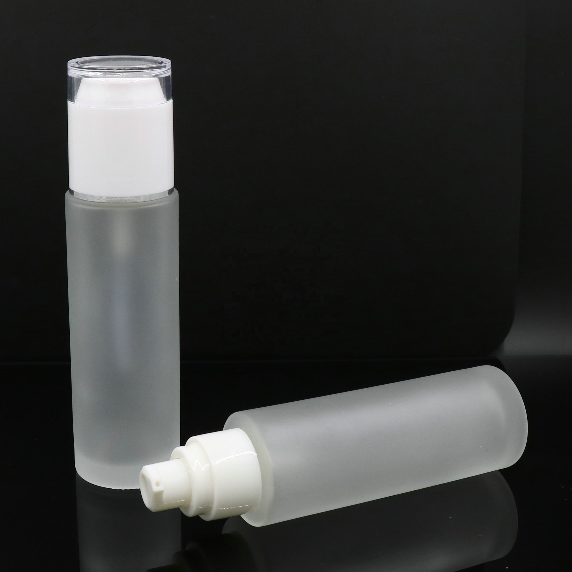 Airless Refillable Frosted Empty cream Pump Lotion containers Serum Treatment Bottles 50ml for cosmetic packaging