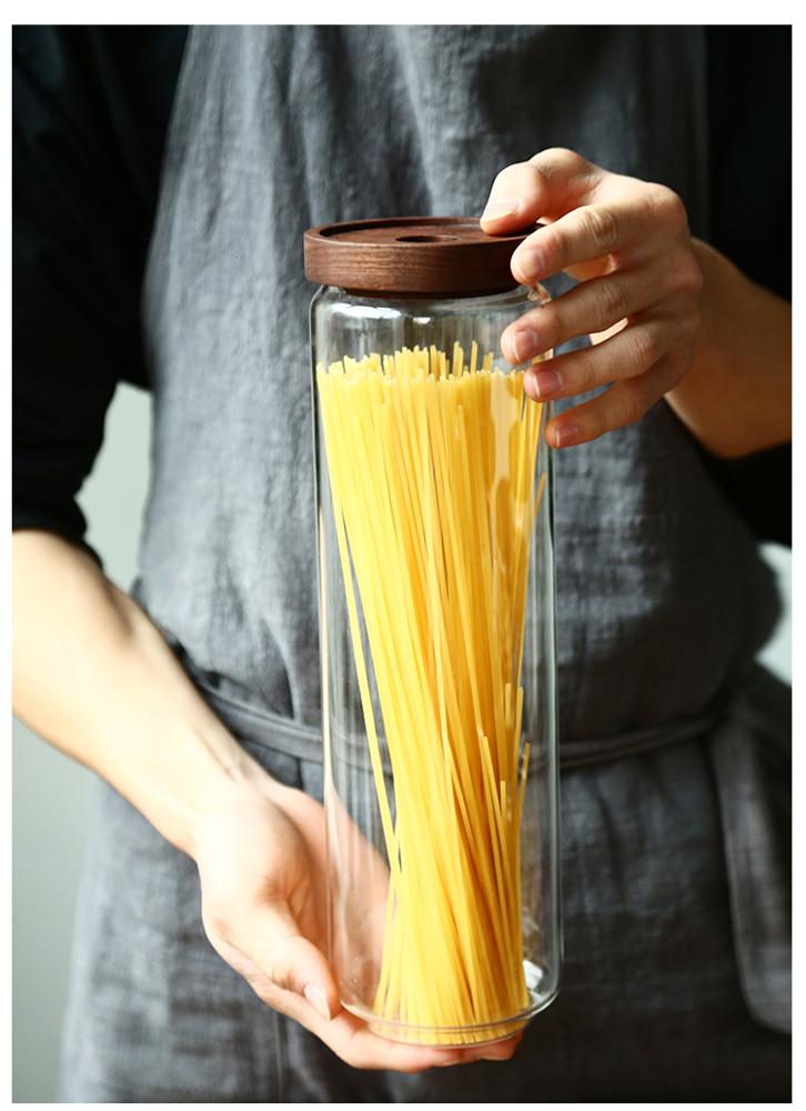 Airtight round shape glass food storage jars with wood lid