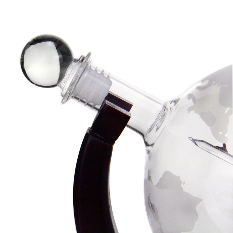 Amazon 850ML Glass Globe Whiskey Wine Vodka Decanter Set With Matching Glasses And Bar Funnel