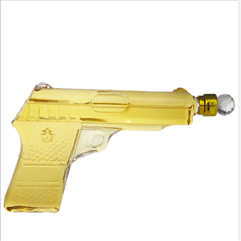 Amazon summer  hot style bottle handgun shape  wine decanter  high borosilicate whiskey decanter