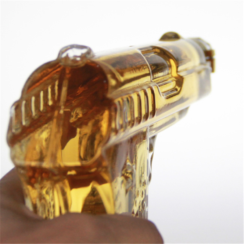 Amazon summer hot style bottle handgun shape wine decanter high borosilicate whiskey decanter