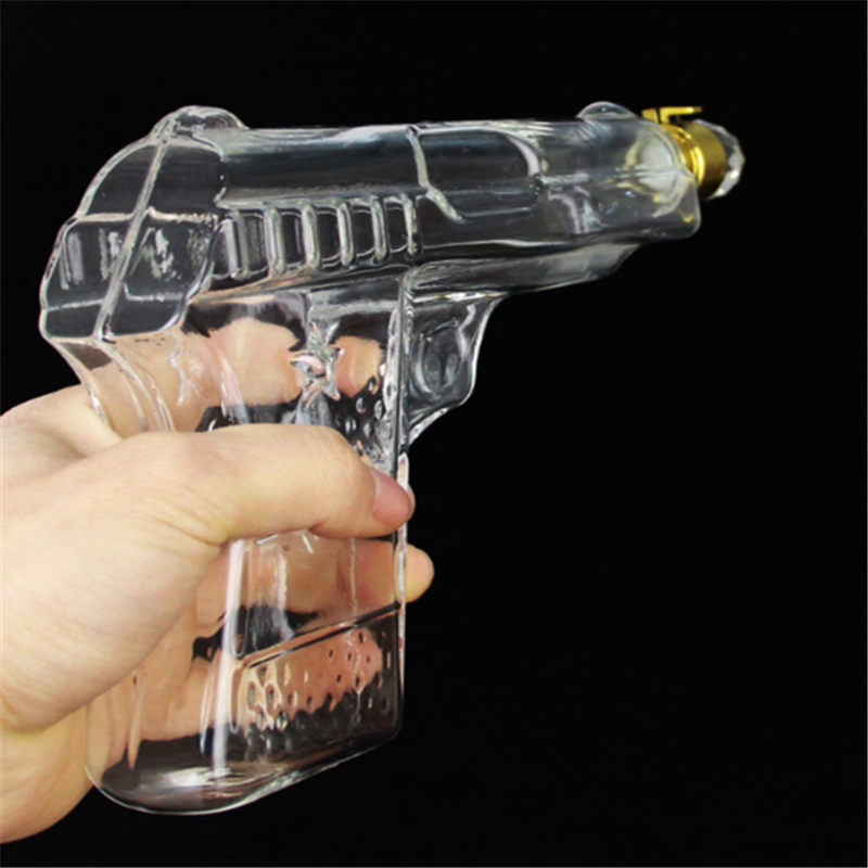 Amazon summer hot style bottle handgun shape wine decanter high borosilicate whiskey decanter