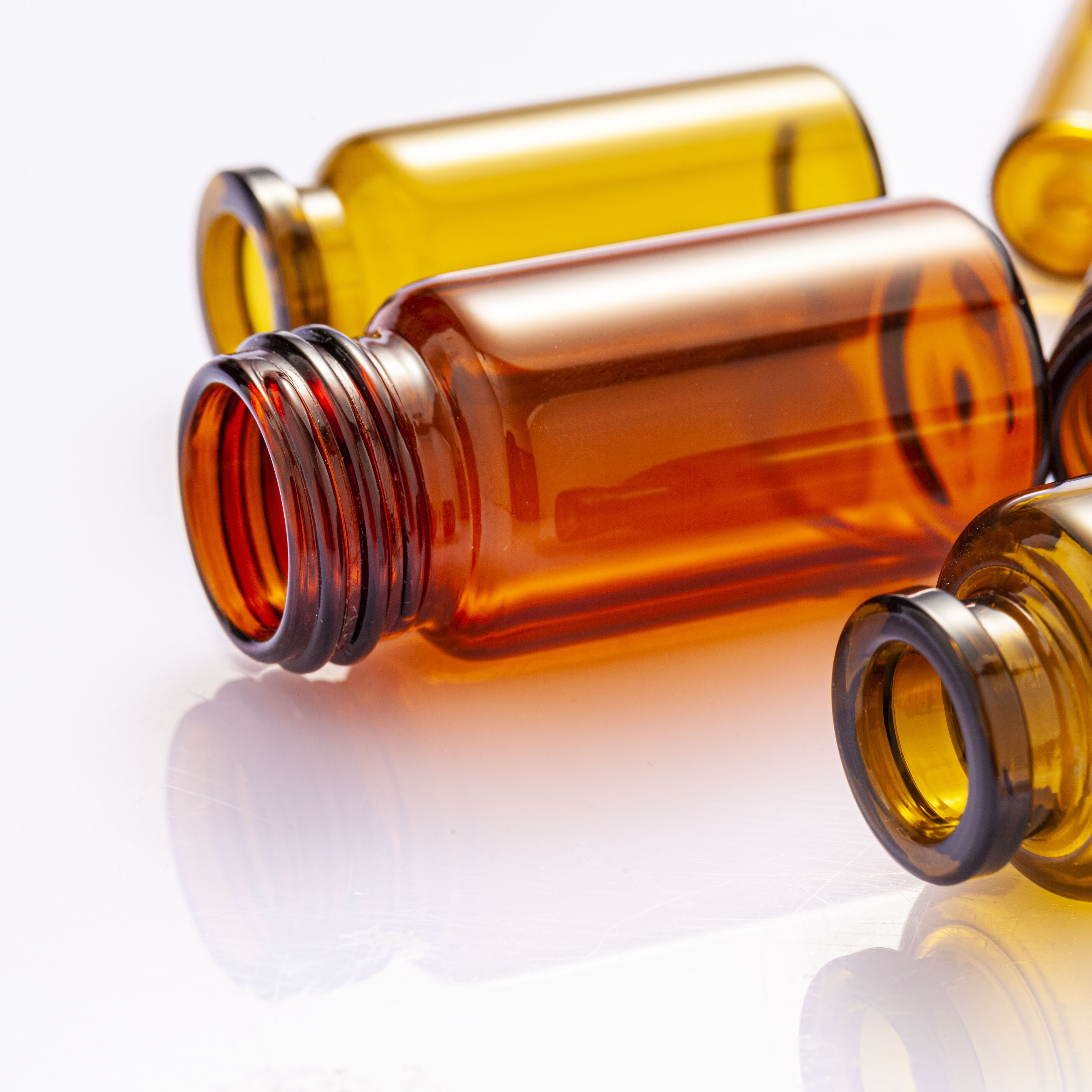 Amber clear Pharmaceutical injection borosilicate glass tubular vials with rubber stopper and caps