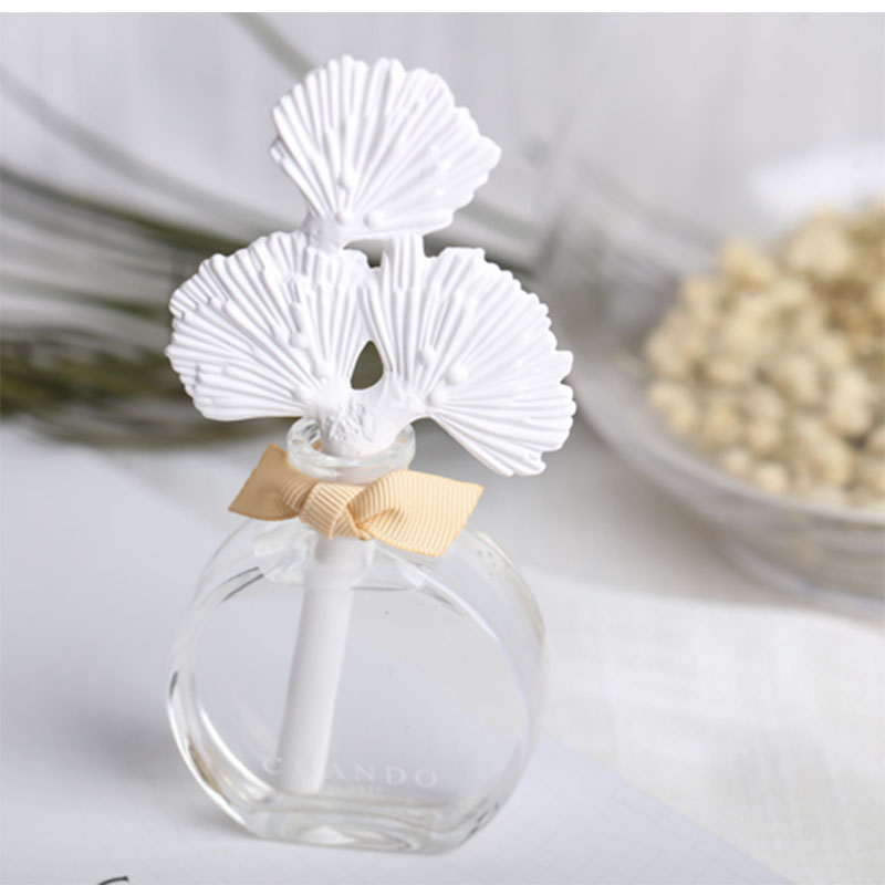 Avertan 30ml 50ml 100ml aroma diffuser glass bottle Reed Diffuser Bottle with Rattan Sticks