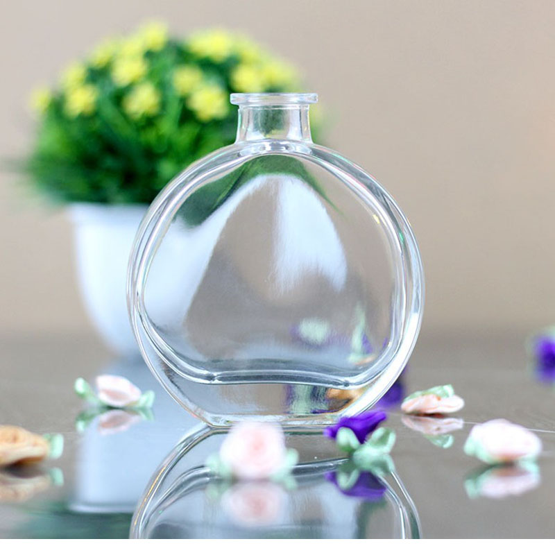 Avertan 30ml 50ml 100ml aroma diffuser glass bottle Reed Diffuser Bottle with Rattan Sticks