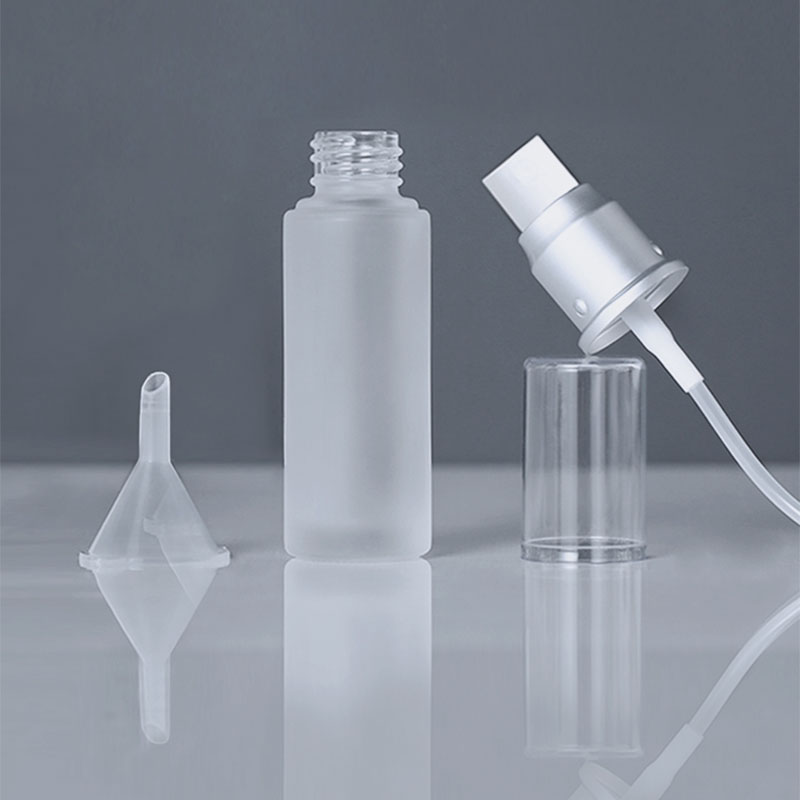 Avertan popular frosted logo print square shaped 30ml foundation glass bottle with lotion pump