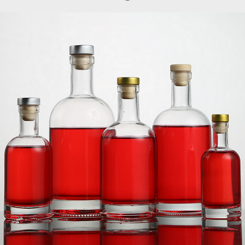 Avertan xuzhou 250ml 375ml 500ml 750ml 1000ml whiskey Vodka Spirit Glass Bottle for Liquor with cork