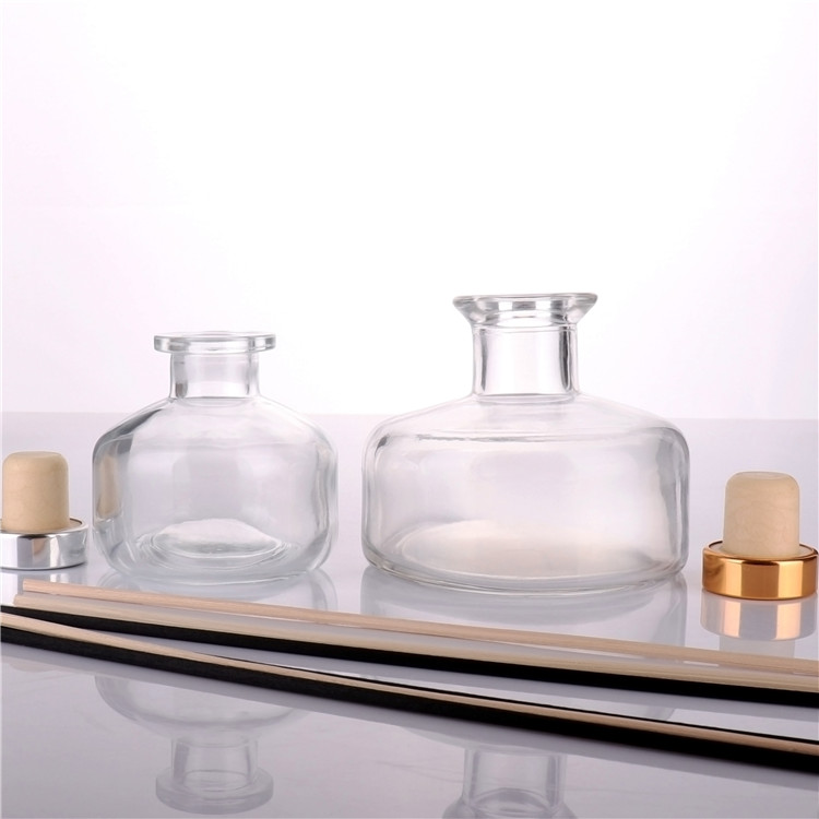 BOYE 180ml clear square home decoration fragrance diffuser glass bottle
