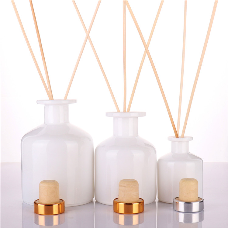 BOYE 235ml Luxury OEM Unique Home Decoration Reed Diffuser Perfume Glass Bottle For Fragrance