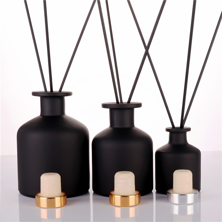 BOYE 235ml Luxury OEM Unique Home Decoration Reed Diffuser Perfume Glass Bottle For Fragrance