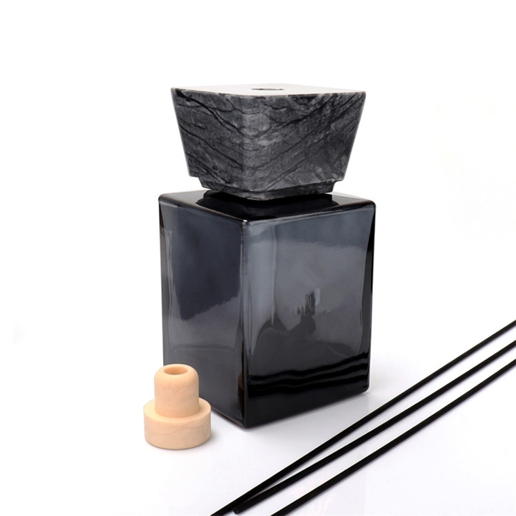 BOYE Luxury 500ml Big Volume Empty Square Reed Diffuser Glass Bottles For Fragrance With Marble Lid