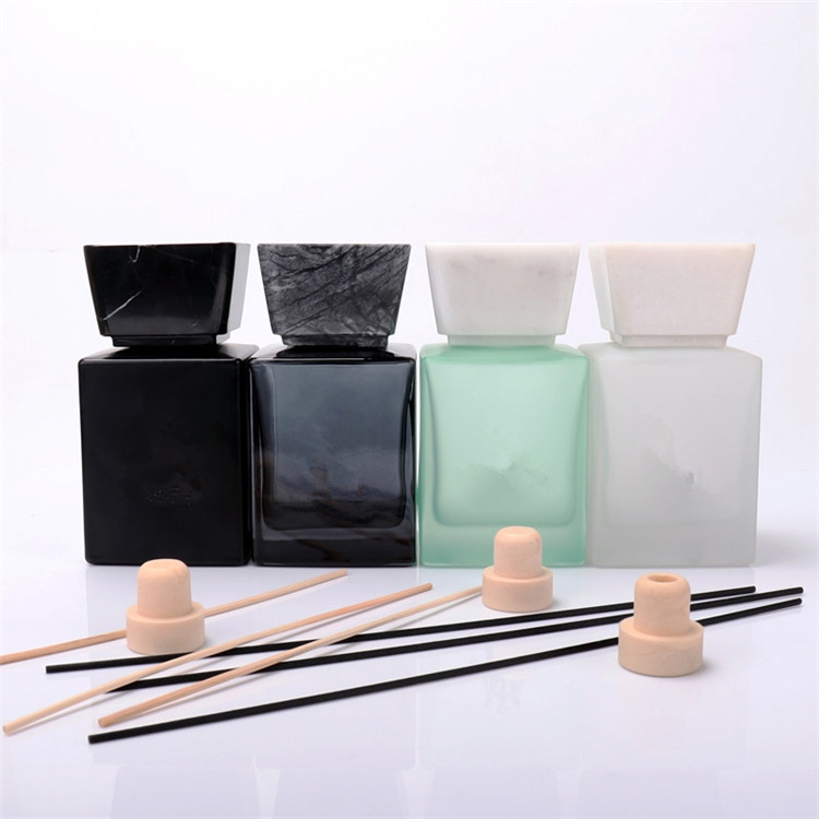 BOYE Luxury 500ml Big Volume Empty Square Reed Diffuser Glass Bottles For Fragrance With Marble Lid