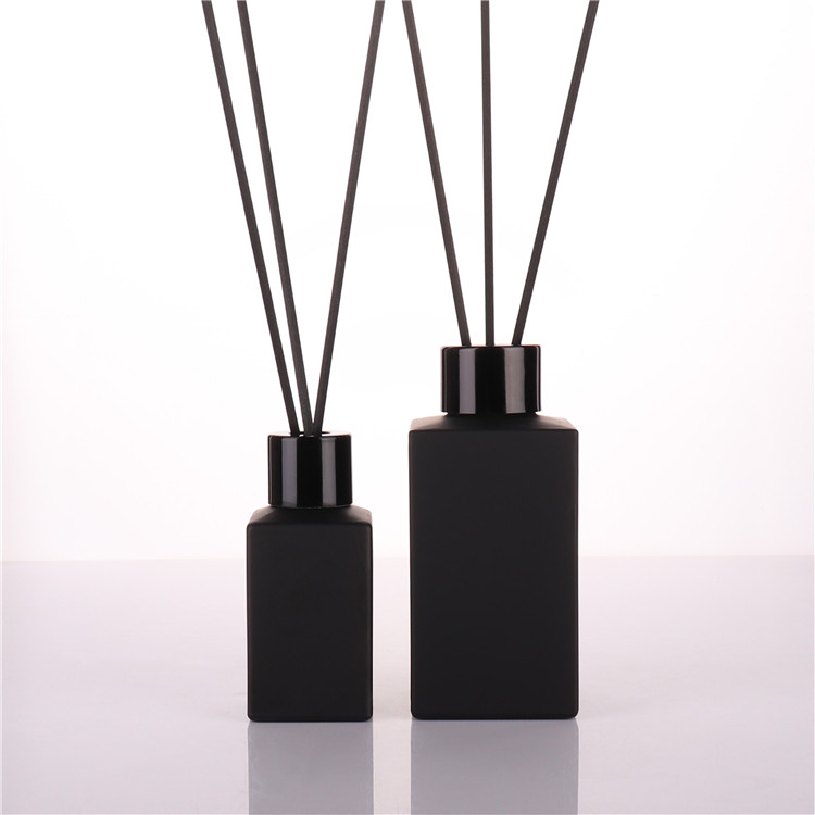 BOYE luxury black home decoration empty fragrance oil glass bottle
