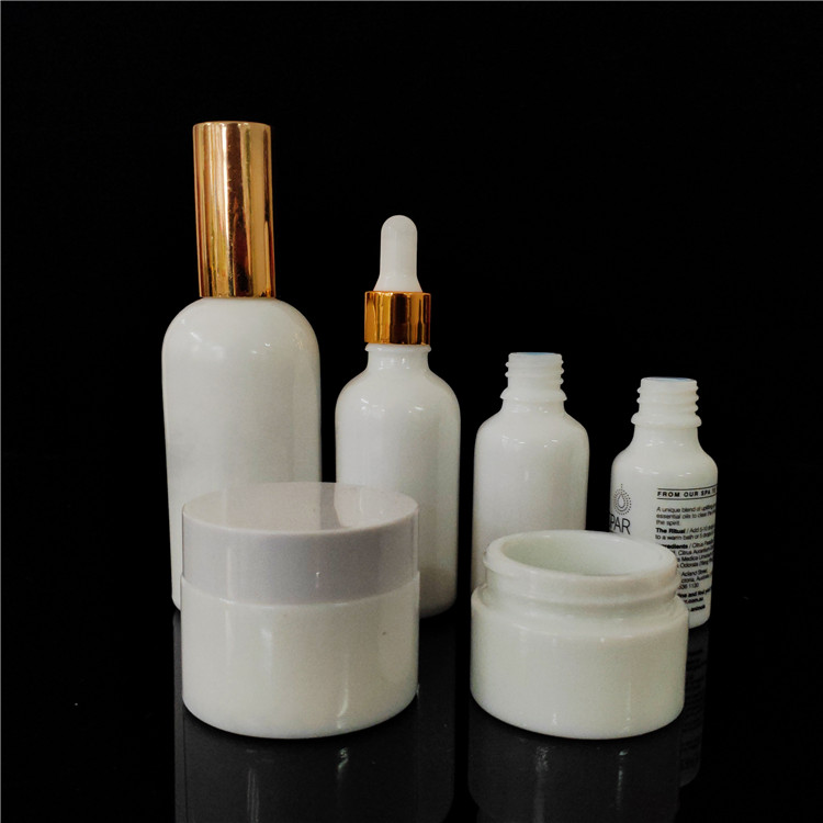 Bamboo cosmetic packaging 10ml 15ml 20ml 30ml 50ml 100ml opal white porcelain ceramic oil serum glass bamboo dropper bottles
