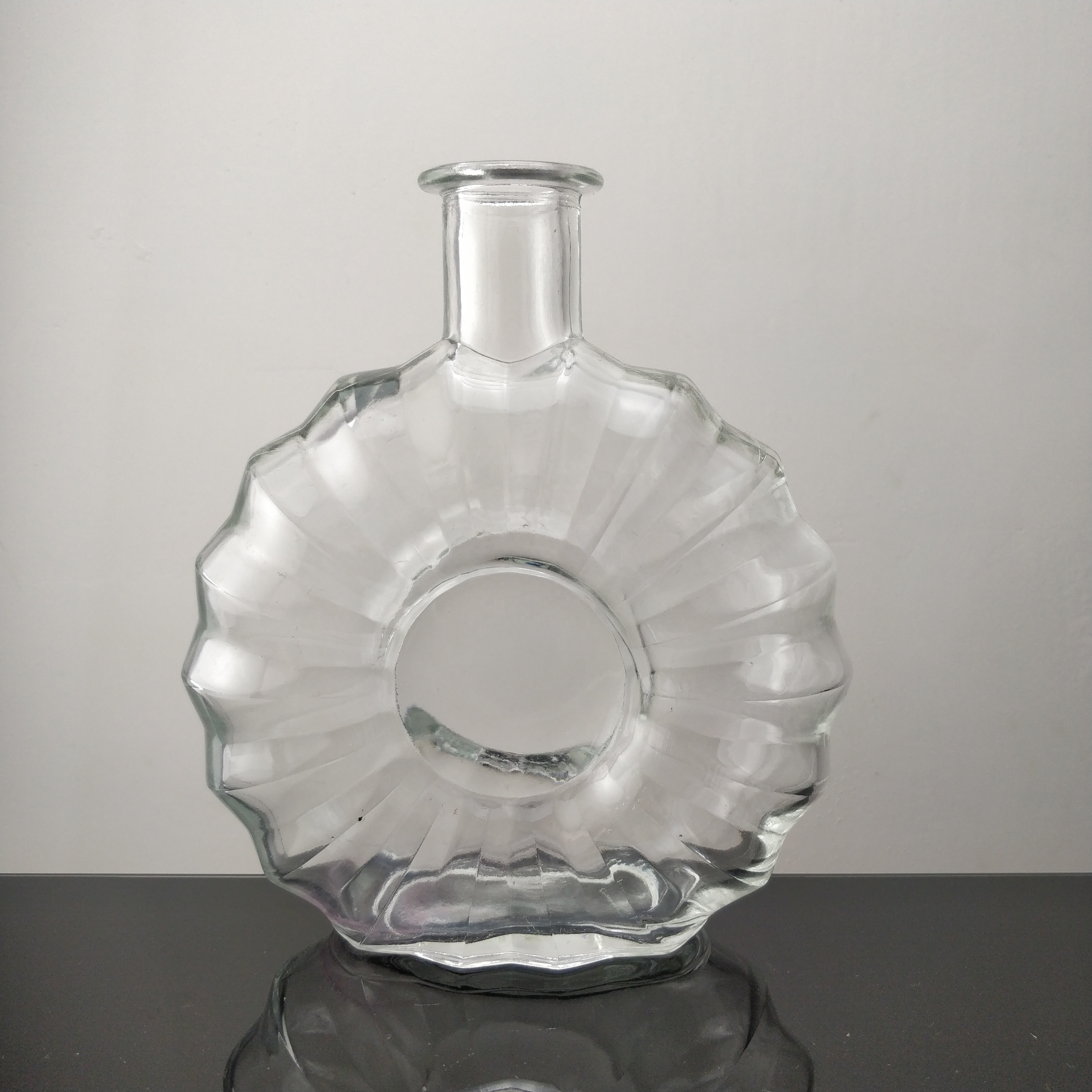 Best Empty Glass Unusual Exclusive brandy xo 500ml Custom 700ml Fancy Unique Alcohol Bottles