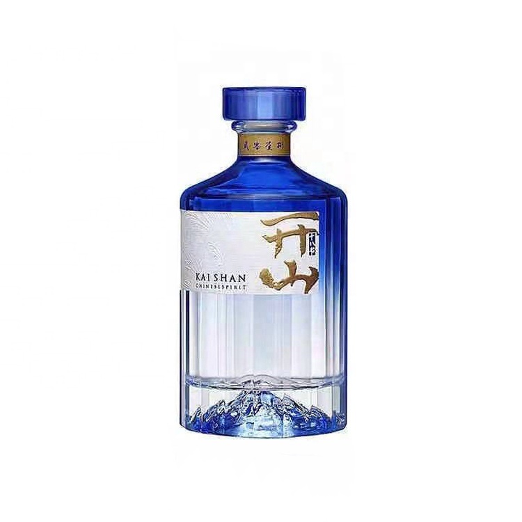 Best Quality Design Exquisite Emboss Glass Bottle Vodka with Logo