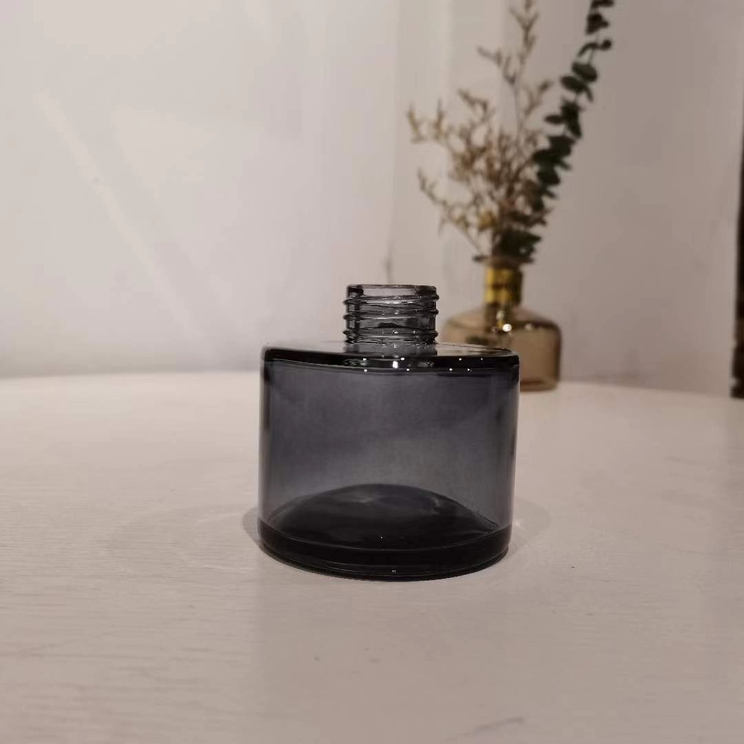 Best glass bottle manufacturing Diffuser Refillable Perfume Atomiser Reed Diffuser Bottle 150Ml Wite Diffuser Sticks