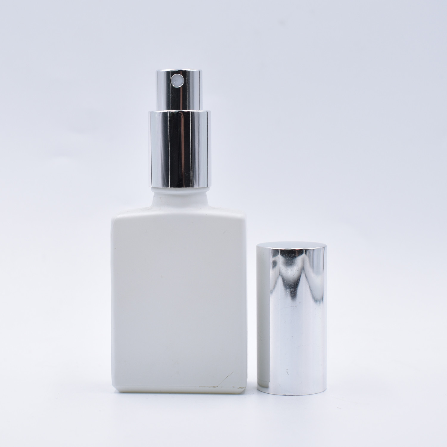 Best sale perfume square glass spray 50 ml bottle perfume empty bottle