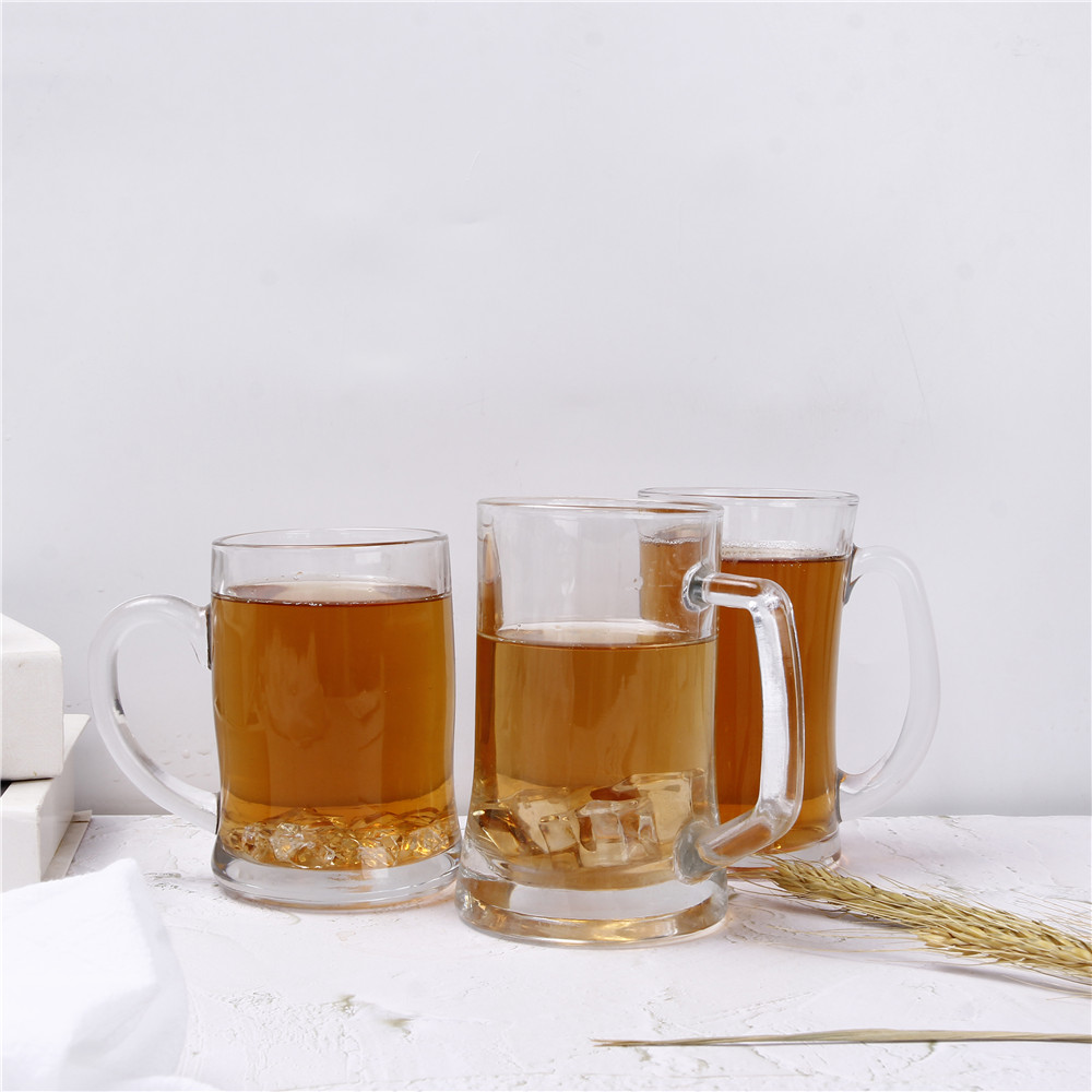 Big capacity beer cup glass shot wine bottle with hand bar