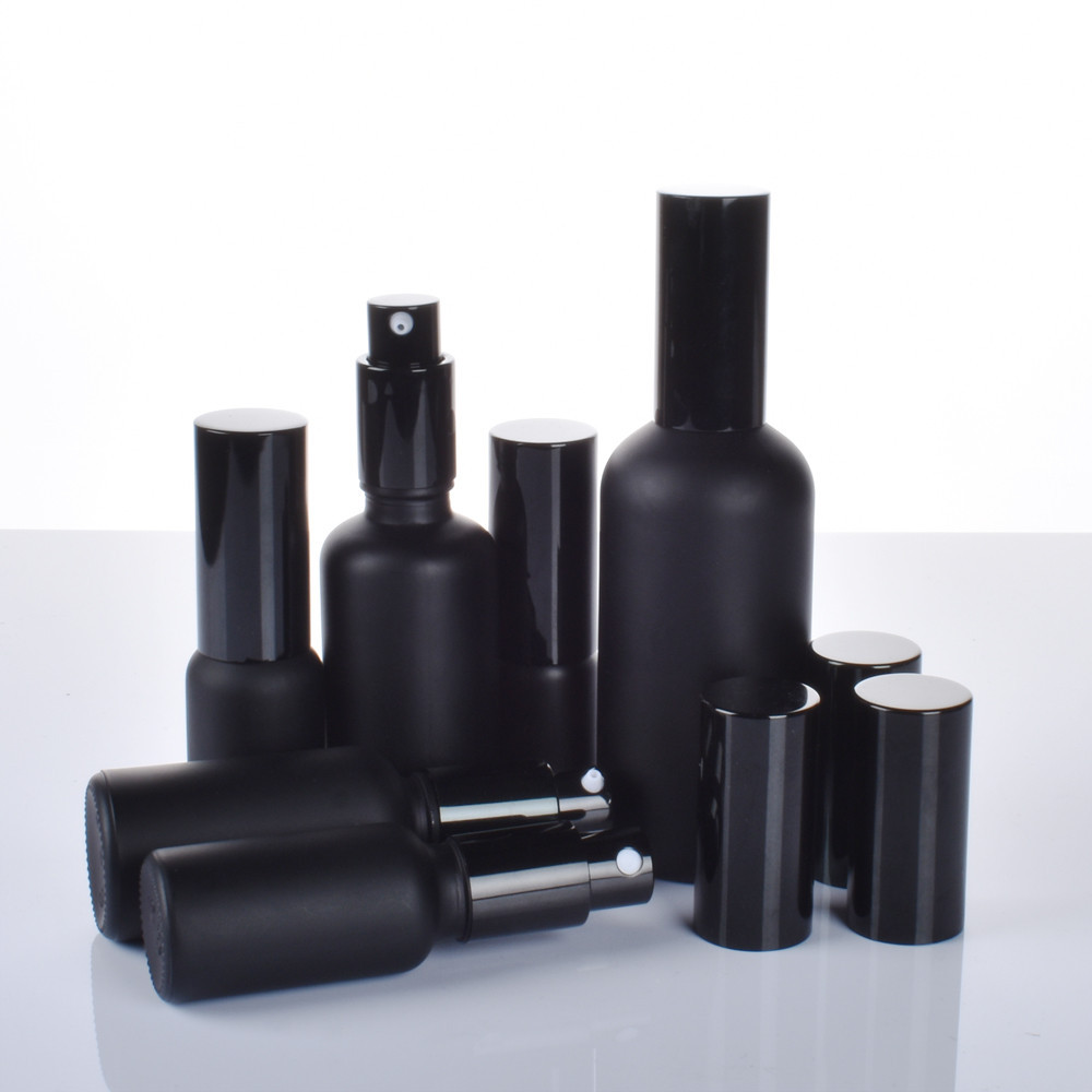 Black glass spray bottle glossy and matte color for cosmetic essential oil perfume packaging