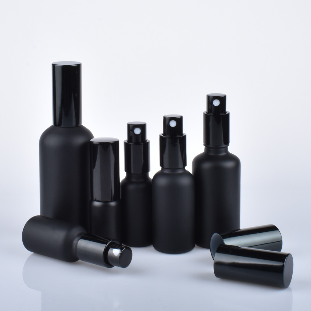 Black glass spray bottle glossy and matte color for cosmetic essential oil perfume packaging