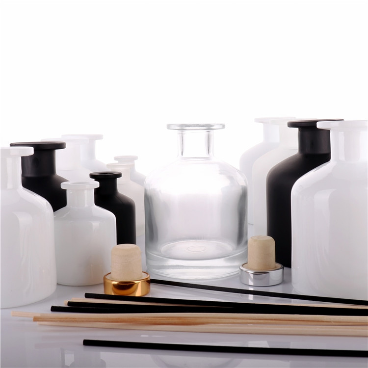 Black hot sale reed round clear glass bottle for fragrance diffuser