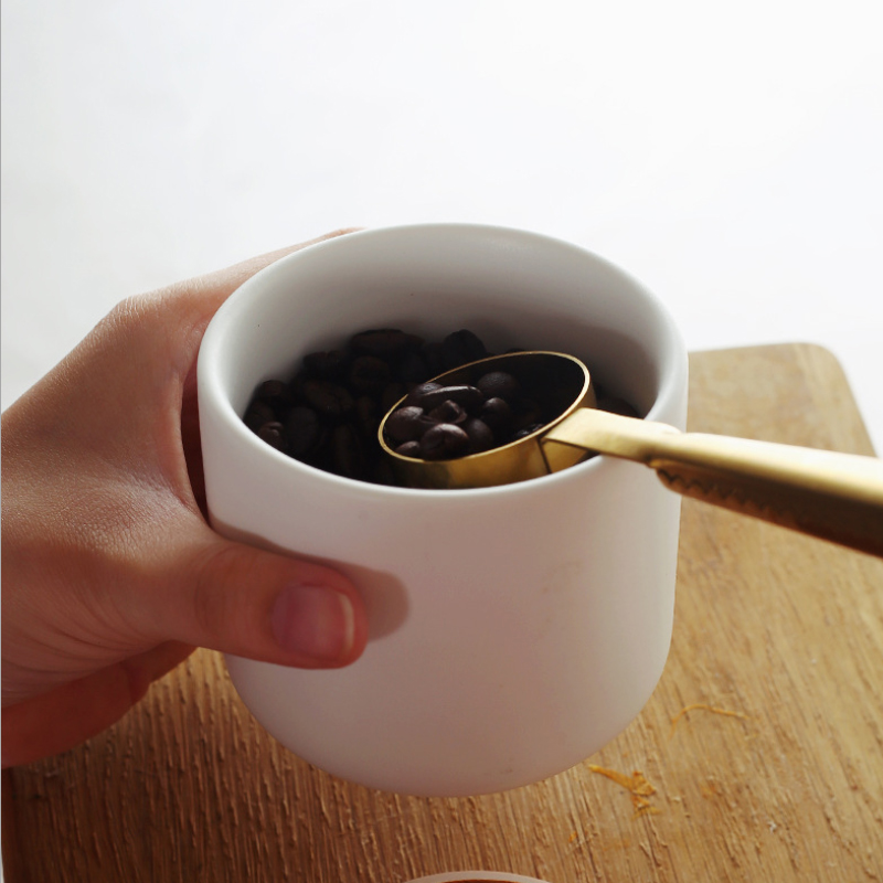 Bottle Ceramic Storage Tank Sealed Coffee Storage Bottle with Wood Lid Spice Jar Container Tea Pot Grain Organizer