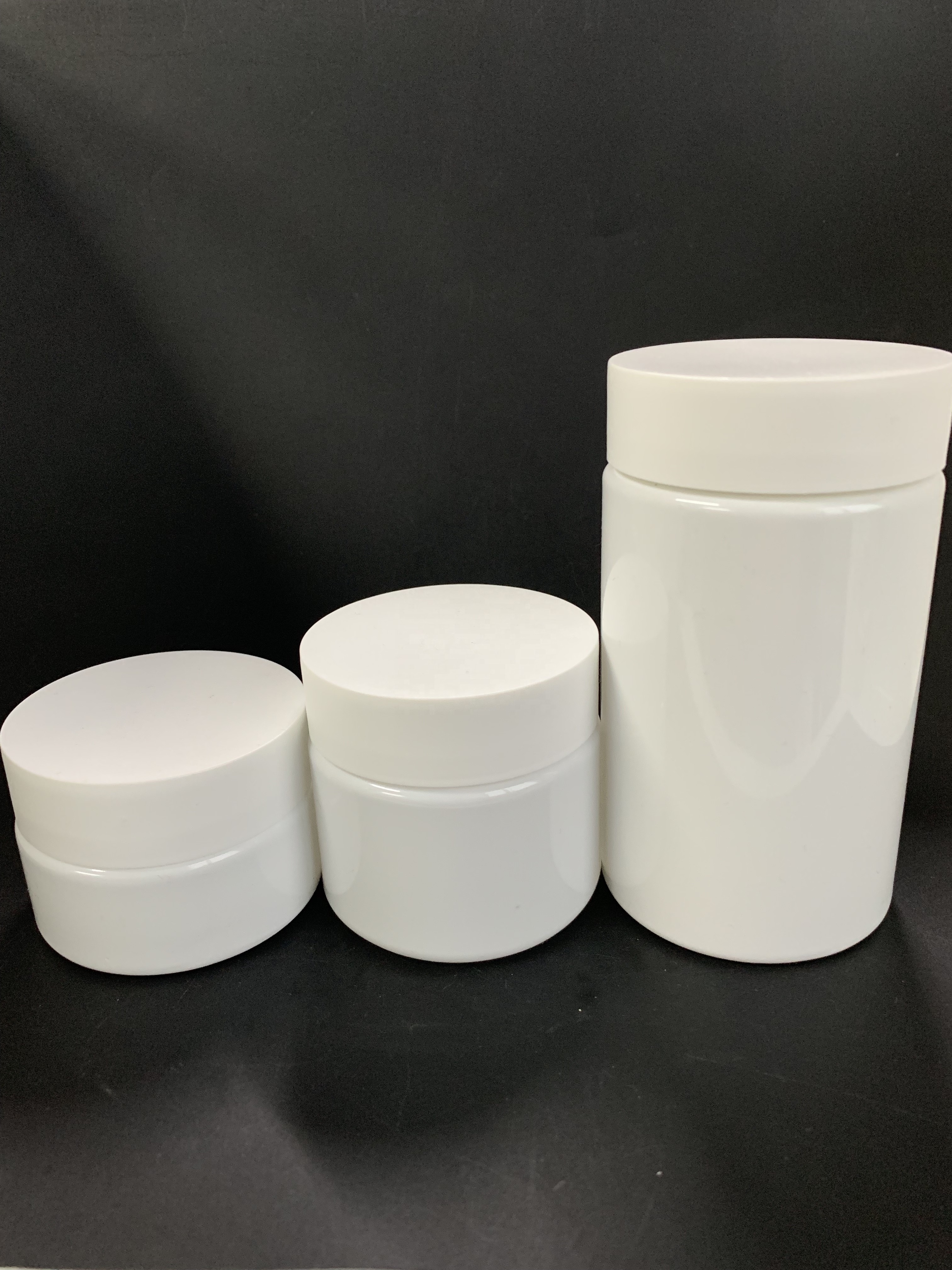 CBD Hemp Straight PET Plastic jar with Childproof screw cap