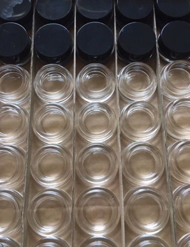 CBD Oil Concentrate Black Ultra Violet Glass Screw Top Jar