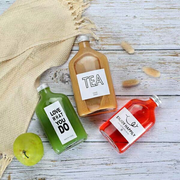 CE certificated Mini Square Empty Glass Beverage Juice Wine Vodka with Screw Top Liquor Bottle