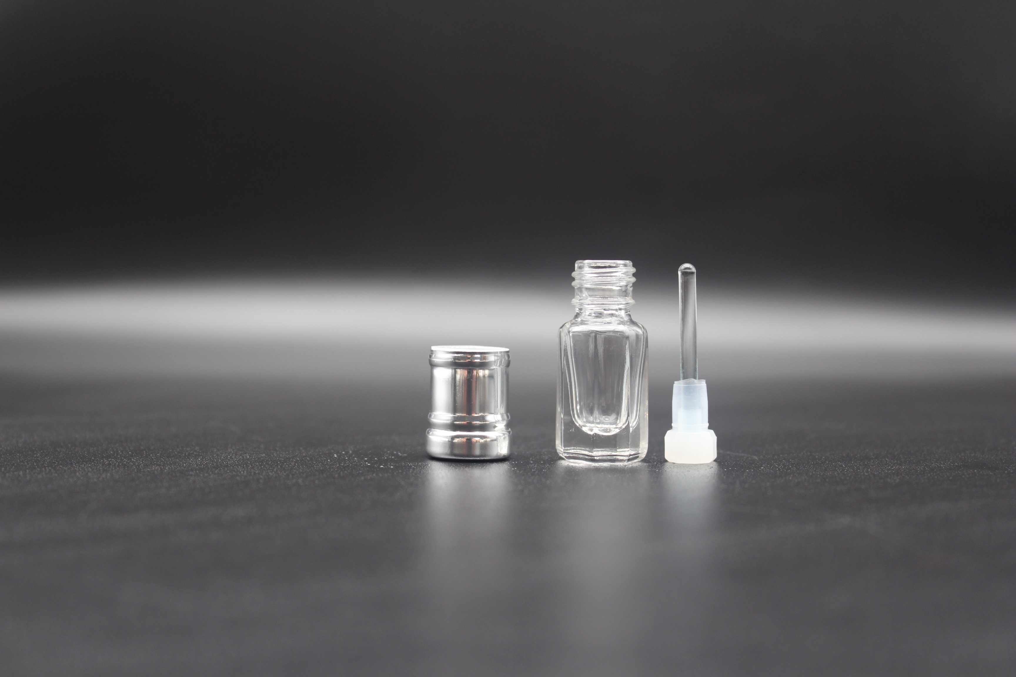 CJ-Cheap Octagonal 3ml 6ml 12 ml Empty Attar Essential Oil Glass Bottle With Glass Stick For Oud Oil