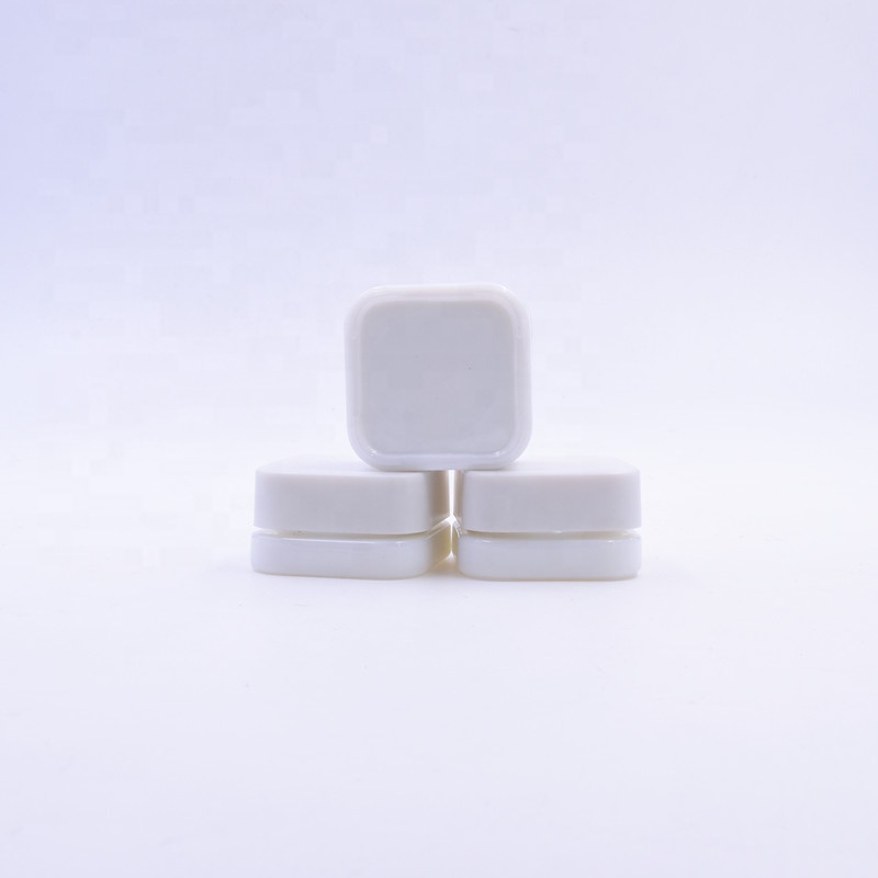 CR lid 3 ml white raw material square lovely t side eye cream cosmetic packing glass jar with plastic child proof lid.