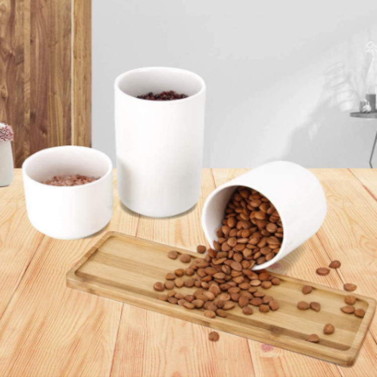 Ceramic food storage tank with wooden cover