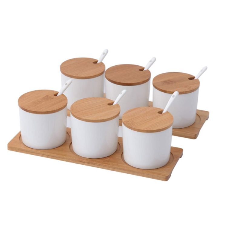Ceramic food storage tank with wooden cover