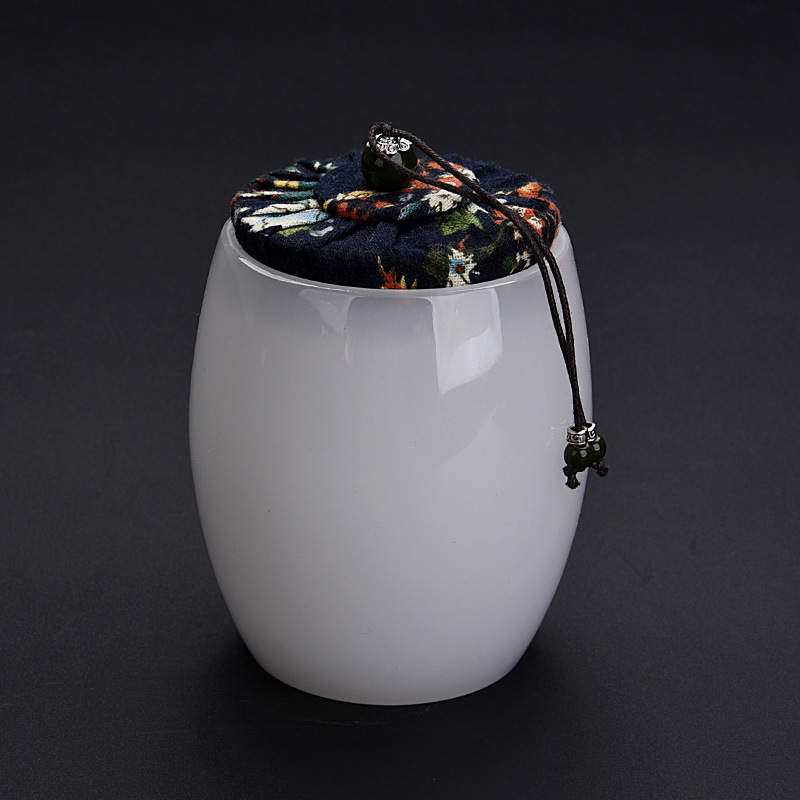 Ceramic sealed jar Yangzhi jade porcelain teapot